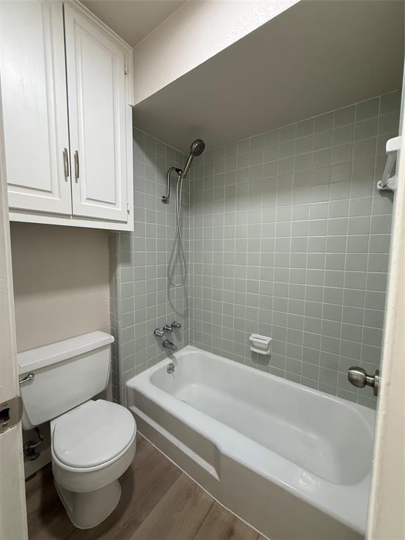 902 S Weatherred Drive 902f Property Photo 14