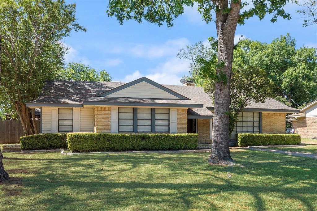 909 Egyptian Way Property Photo 6