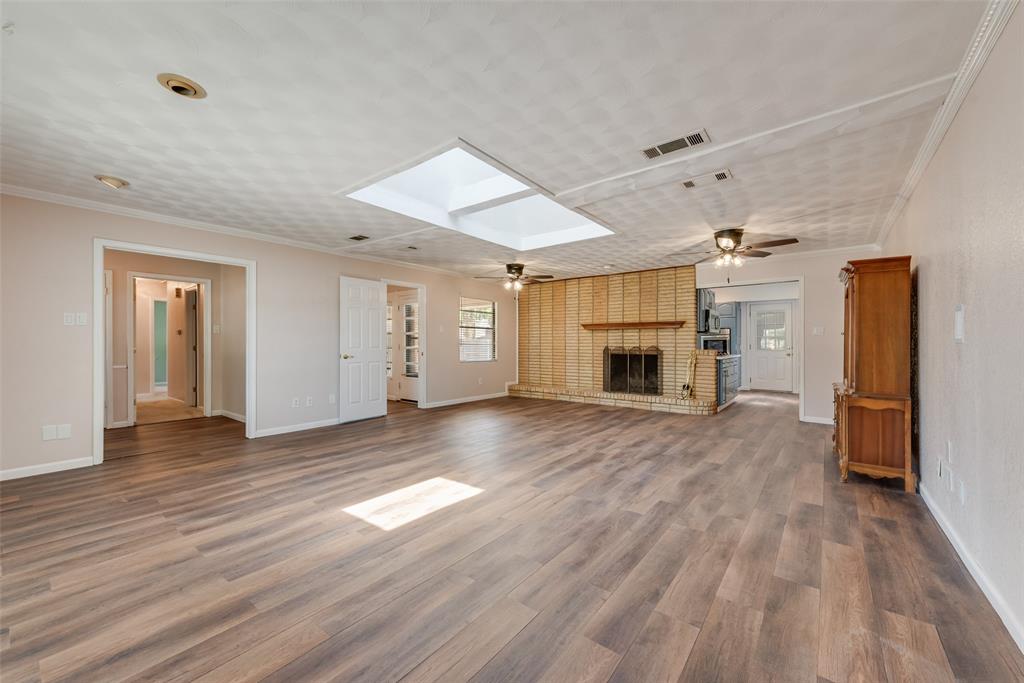 909 Egyptian Way Property Photo 10