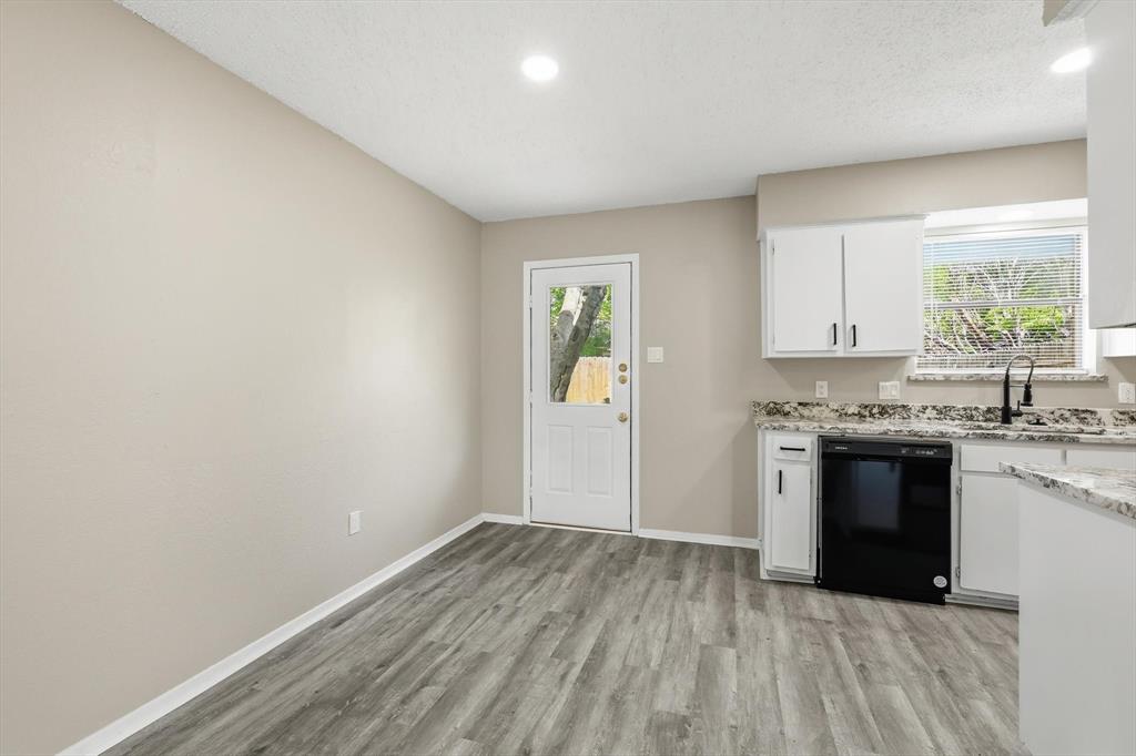 316 Cambridge Drive Property Photo 10
