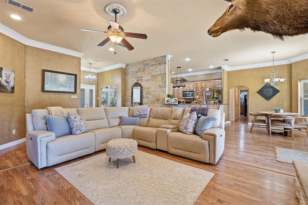 3102 Walnut Creek Parkway Property Photo 10
