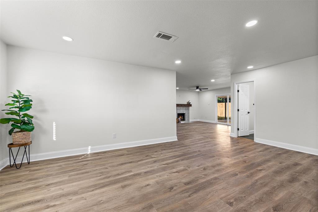 7000 Overhill Road Property Photo 3