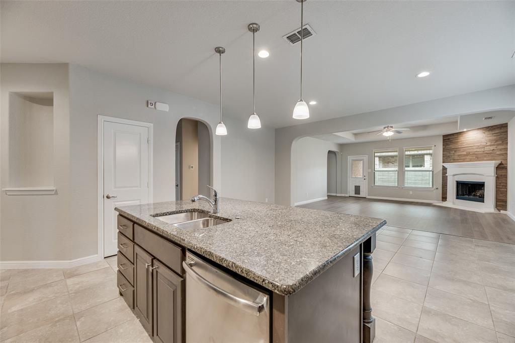 1601 Bunting Drive Property Photo 8