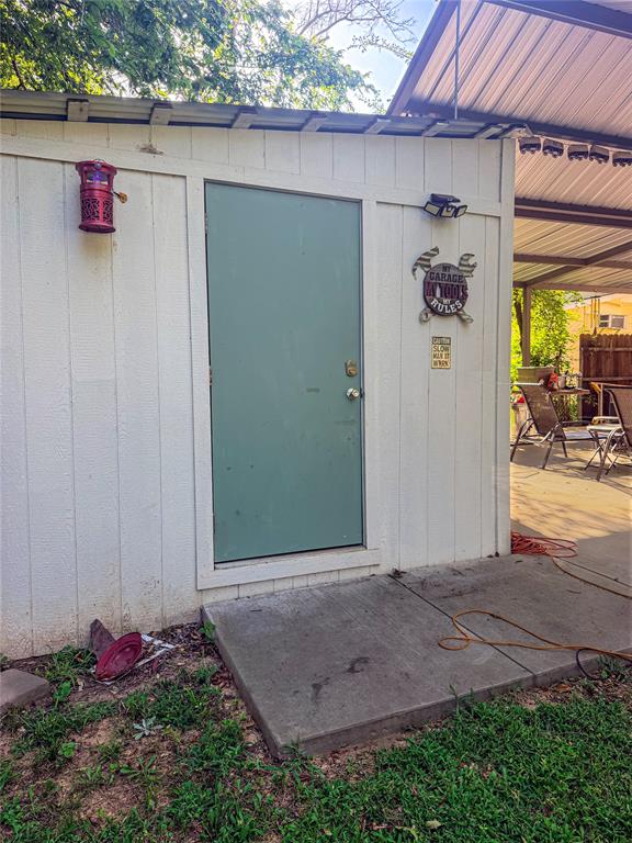 2124 Culbertson Street Property Photo 6