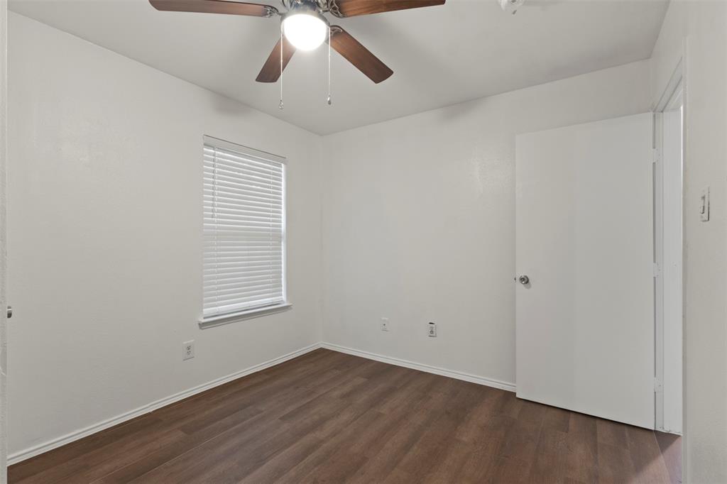 4650 Mexicana Road Property Photo 9