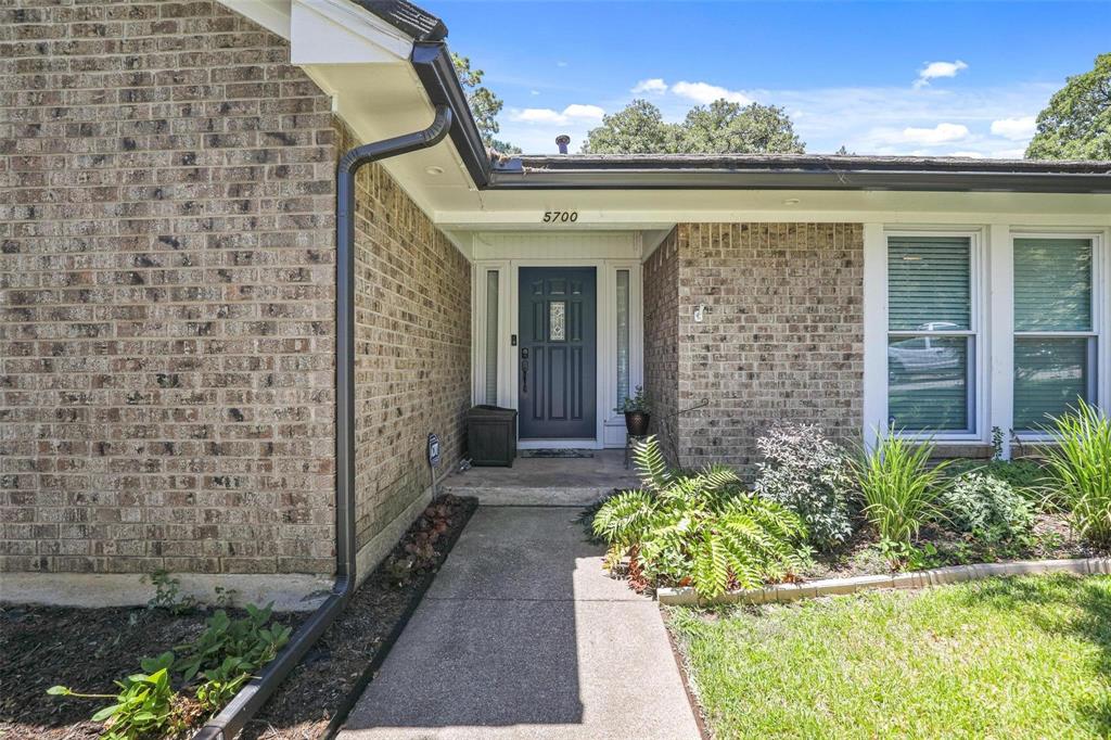 5700 Stage Line Drive Property Photo 4