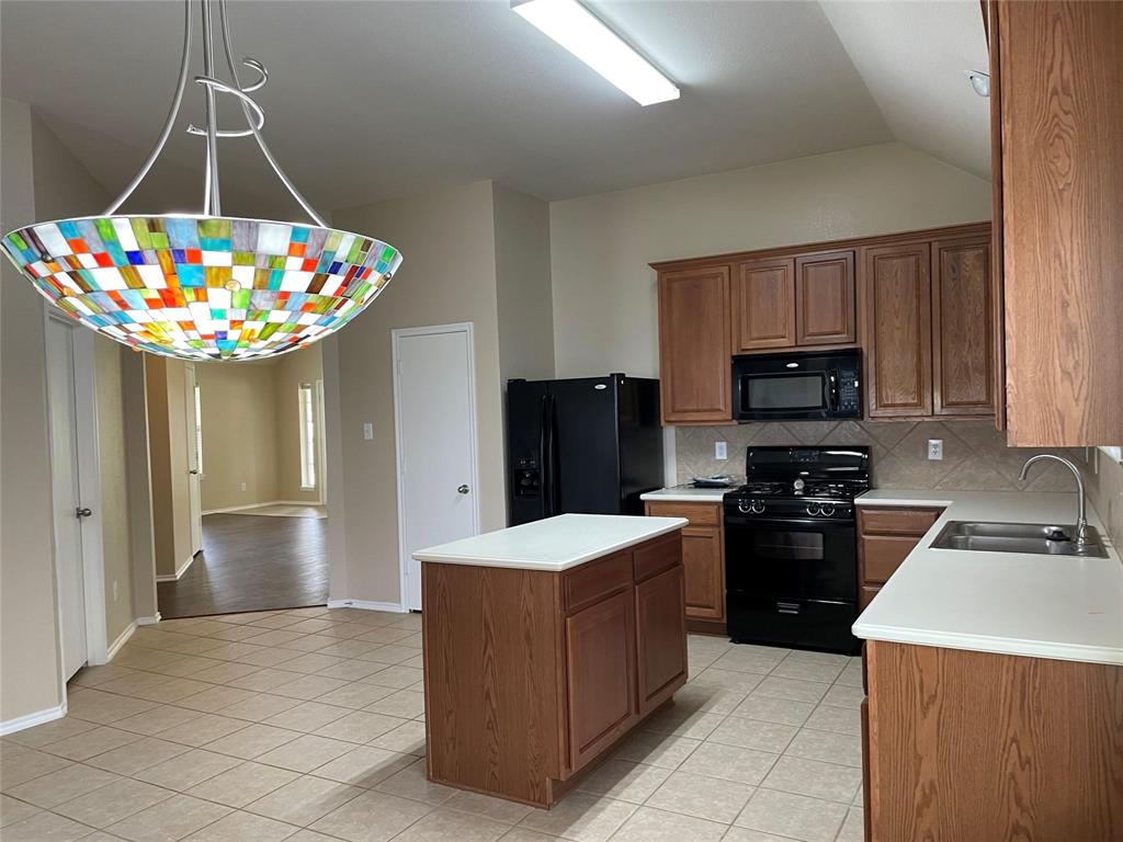 2808 Appaloosa Court Property Photo 8