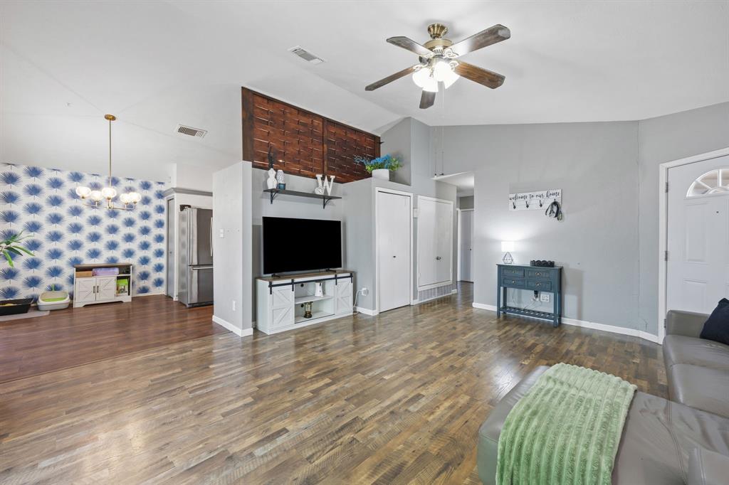 25 Brewster Court Property Photo 1