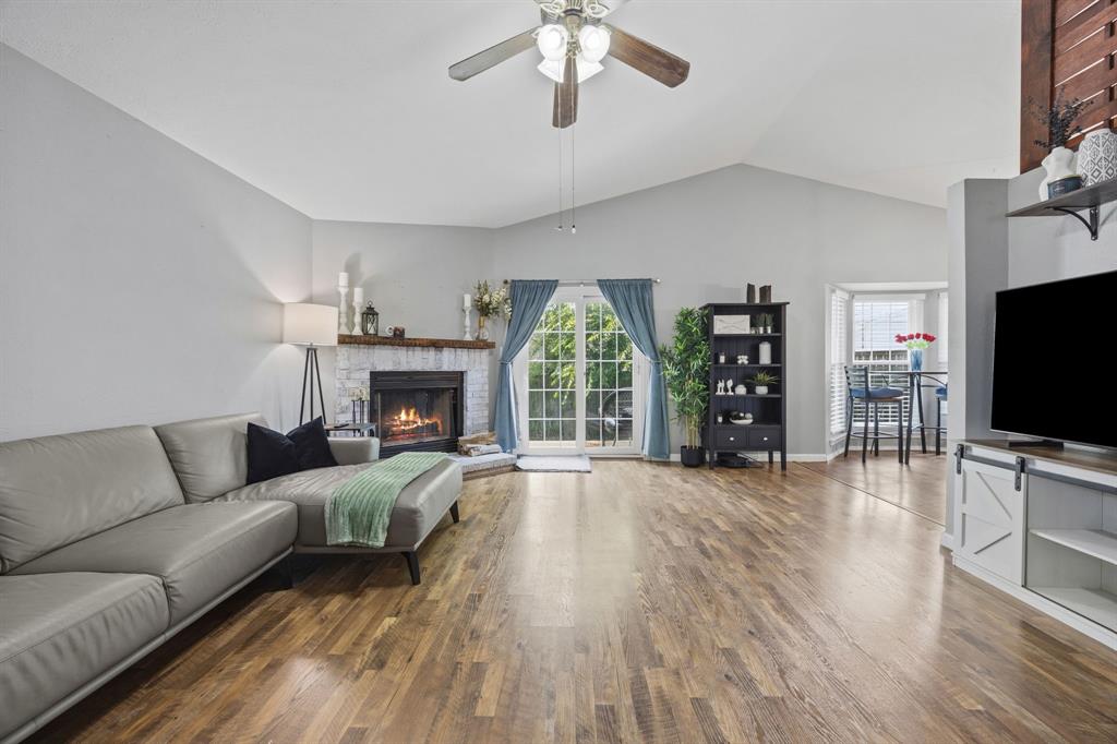 25 Brewster Court Property Photo 6
