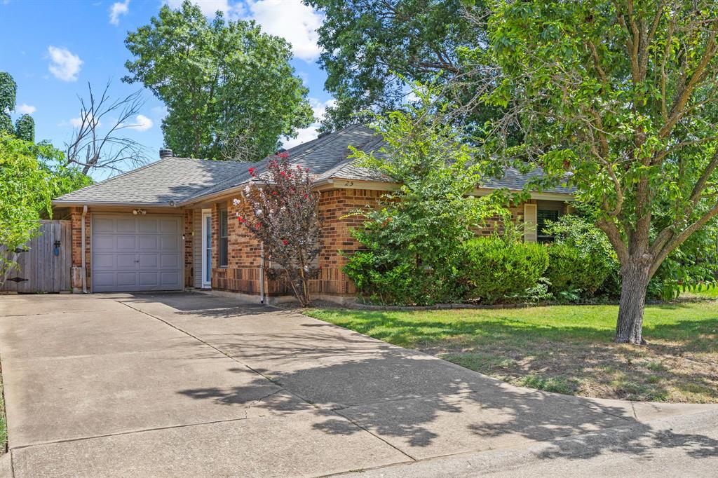 25 Brewster Court Property Photo 14