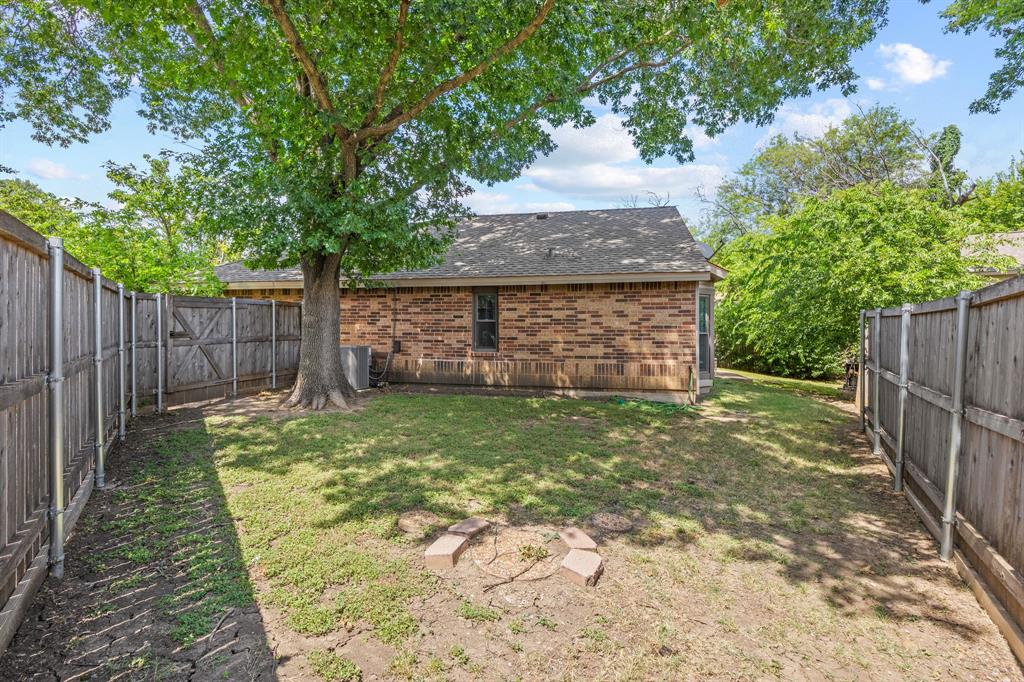 25 Brewster Court Property Photo 21