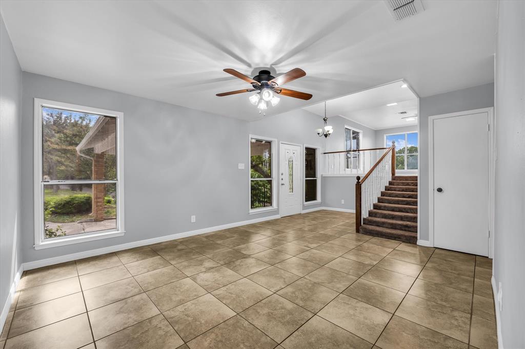 1133 Valley Ridge Drive Property Photo 4