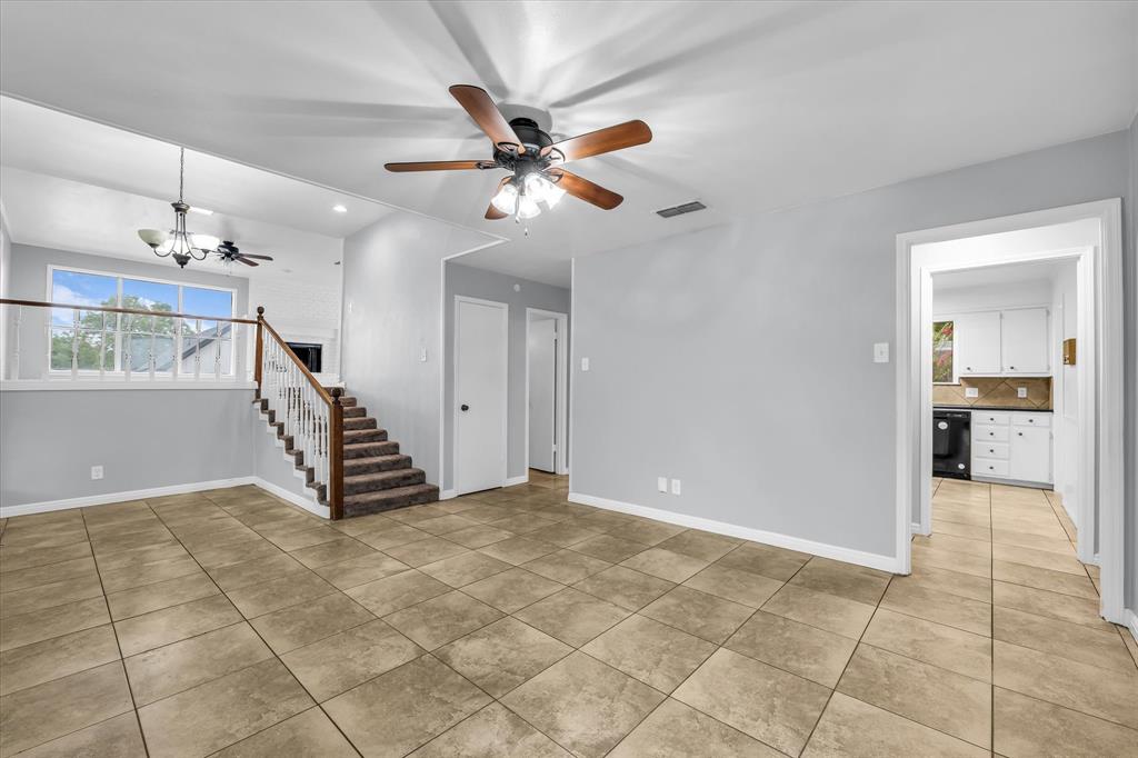 1133 Valley Ridge Drive Property Photo 5