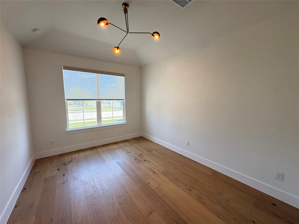 1451 Maplewood Drive Property Photo 25