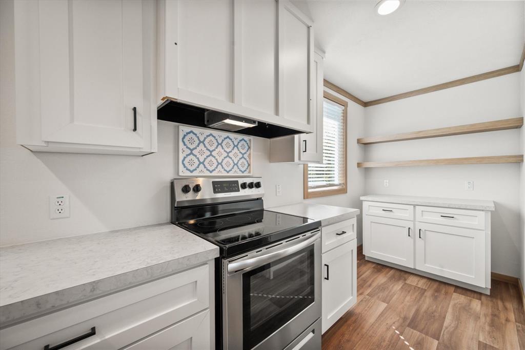 716 N Wright Avenue Property Photo 6