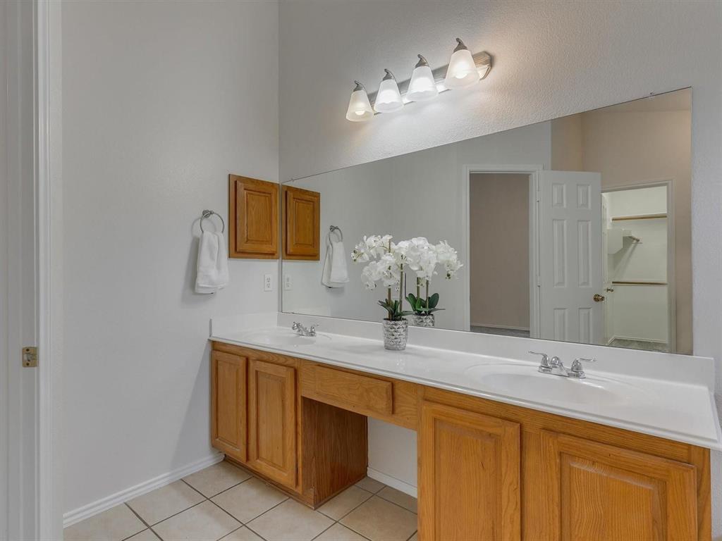 10124 Pear Street Property Photo 3