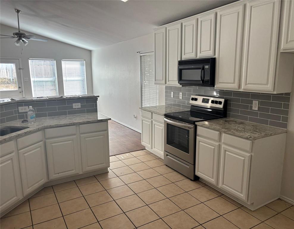 10124 Pear Street Property Photo 5