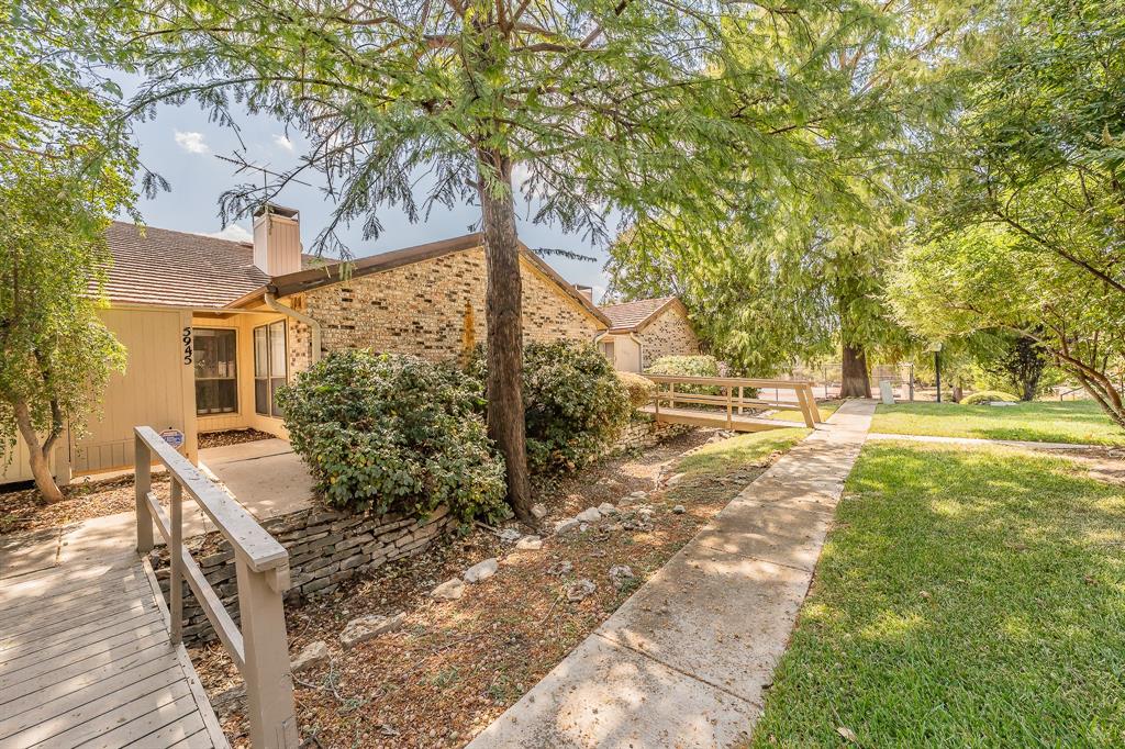 5945 Chimney Wood Circle Property Photo 1