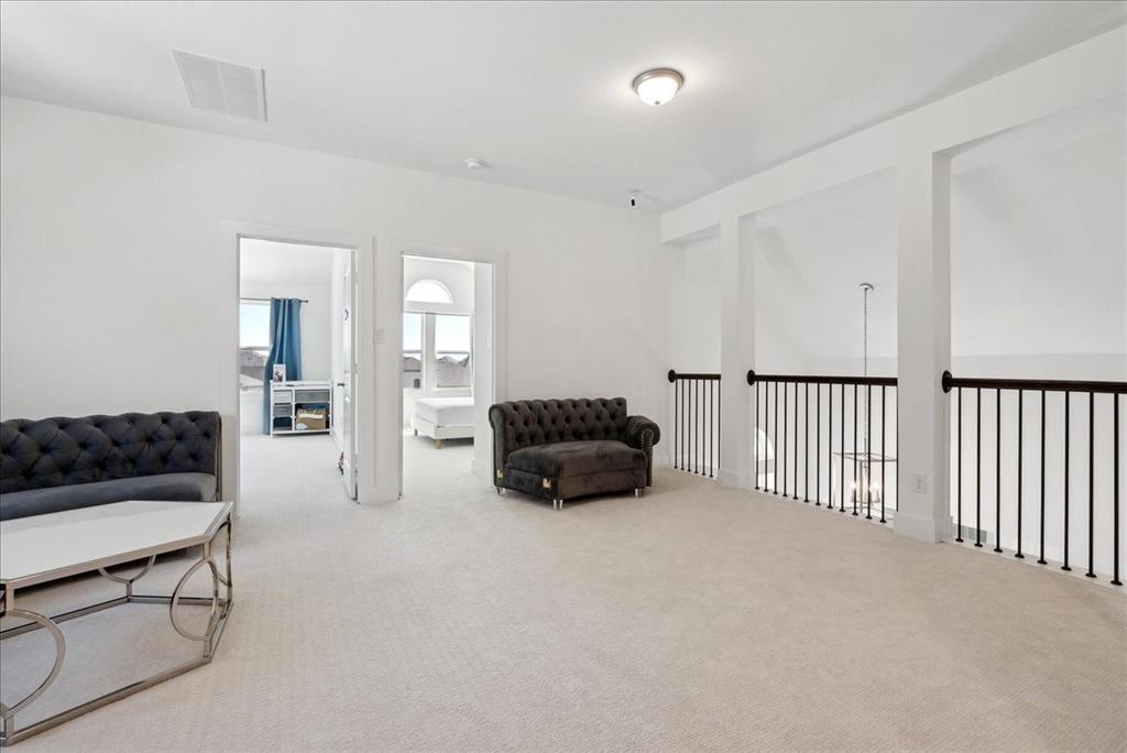 1710 Highwood Road Property Photo 11