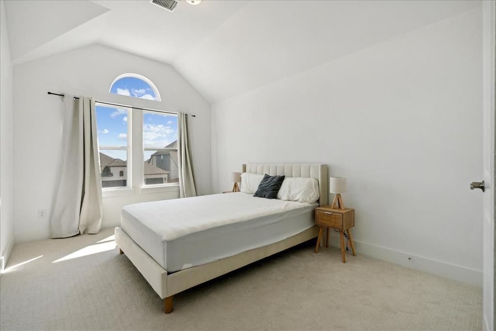 1710 Highwood Road Property Photo 16