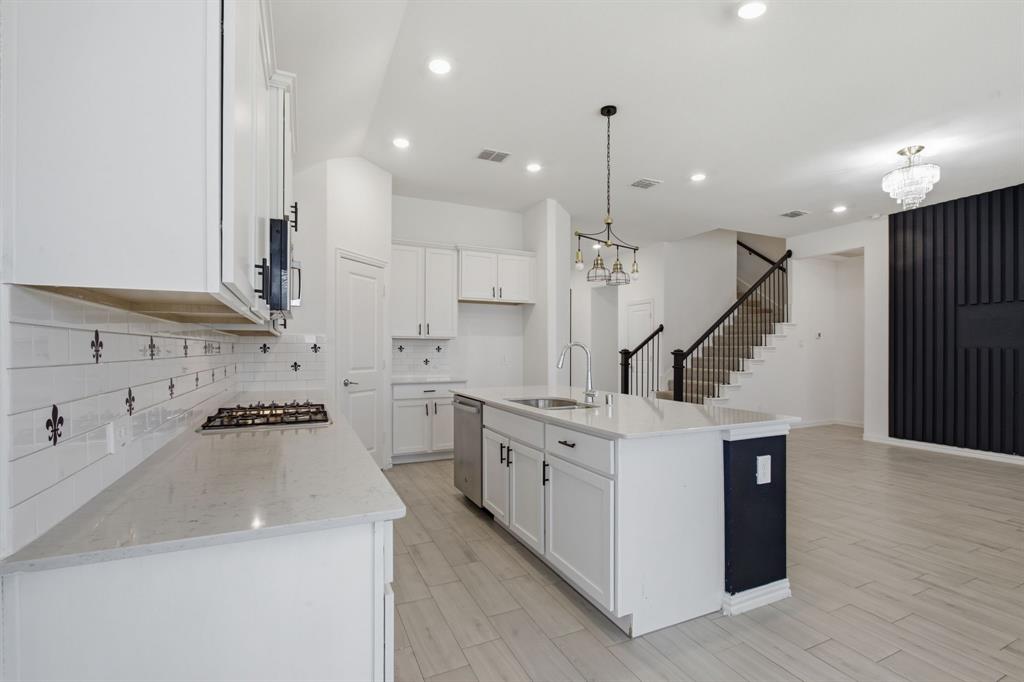 1710 Highwood Road Property Photo 17