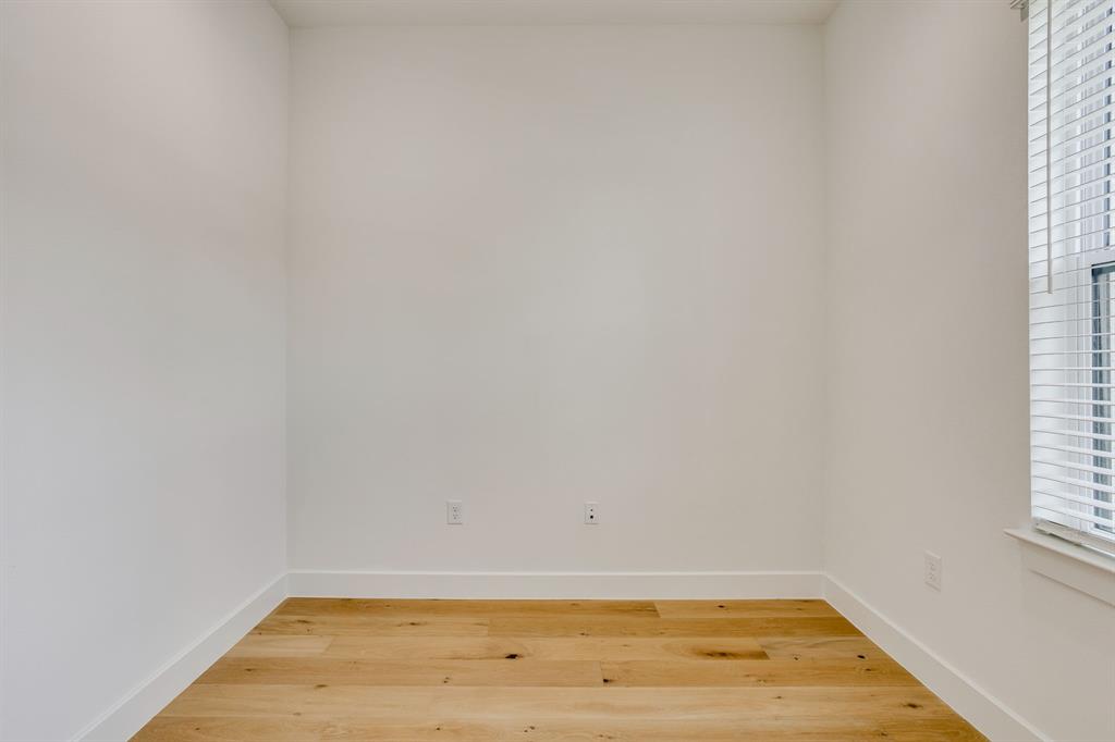 123 Thornton Street Property Photo 5