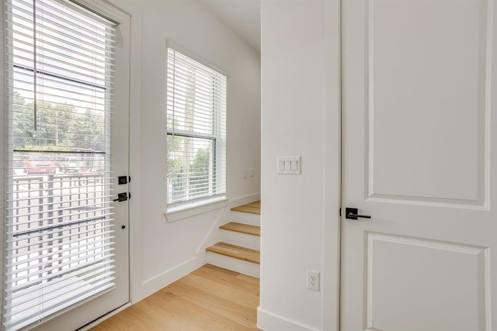 123 Thornton Street Property Photo 7