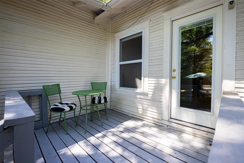 832 N Winnetka Avenue Property Photo 23
