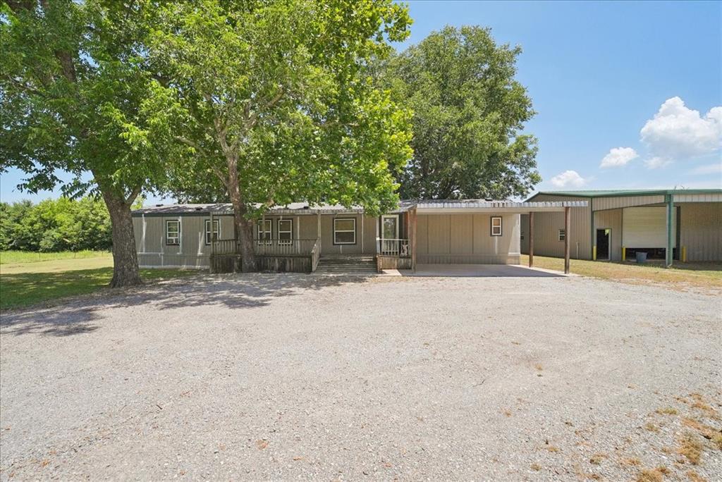 691 S State Highway 78 Property Photo 5