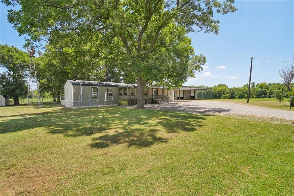 691 S State Highway 78 Property Photo 6