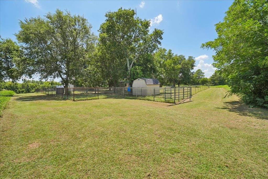691 S State Highway 78 Property Photo 9