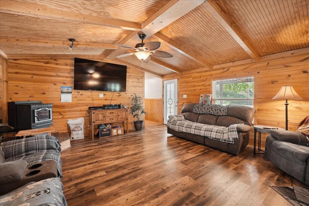 691 S State Highway 78 Property Photo 15