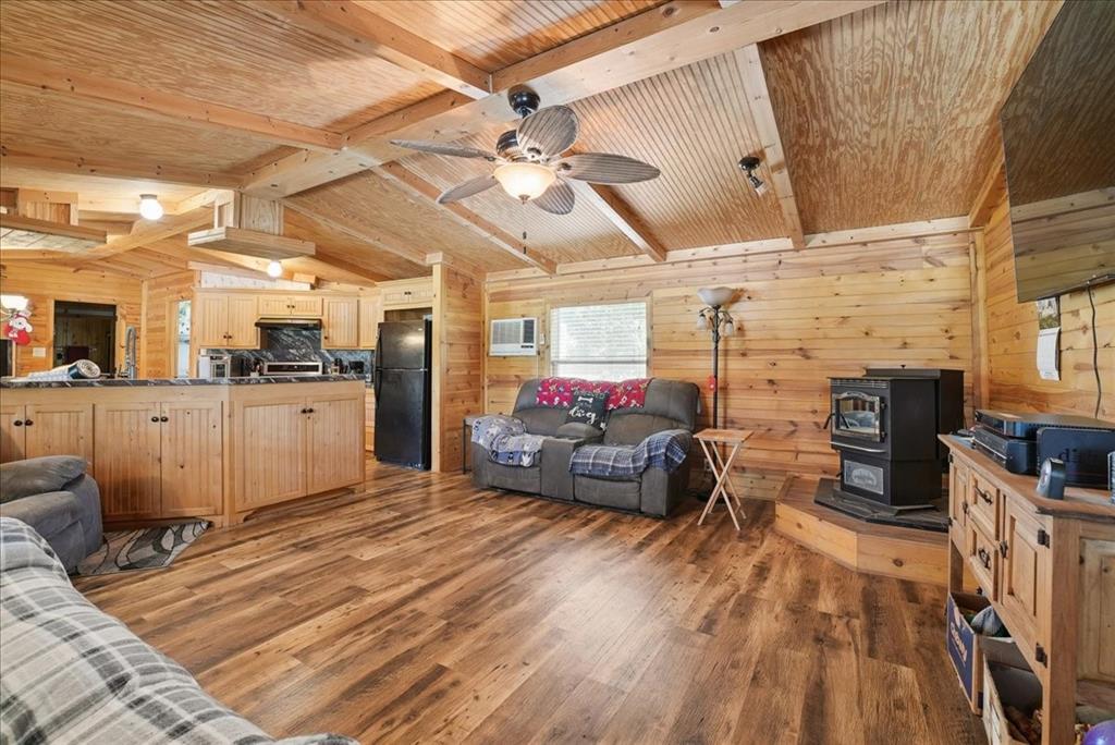 691 S State Highway 78 Property Photo 17