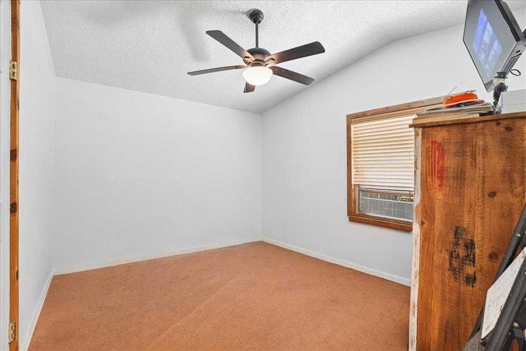 691 S State Highway 78 Property Photo 20