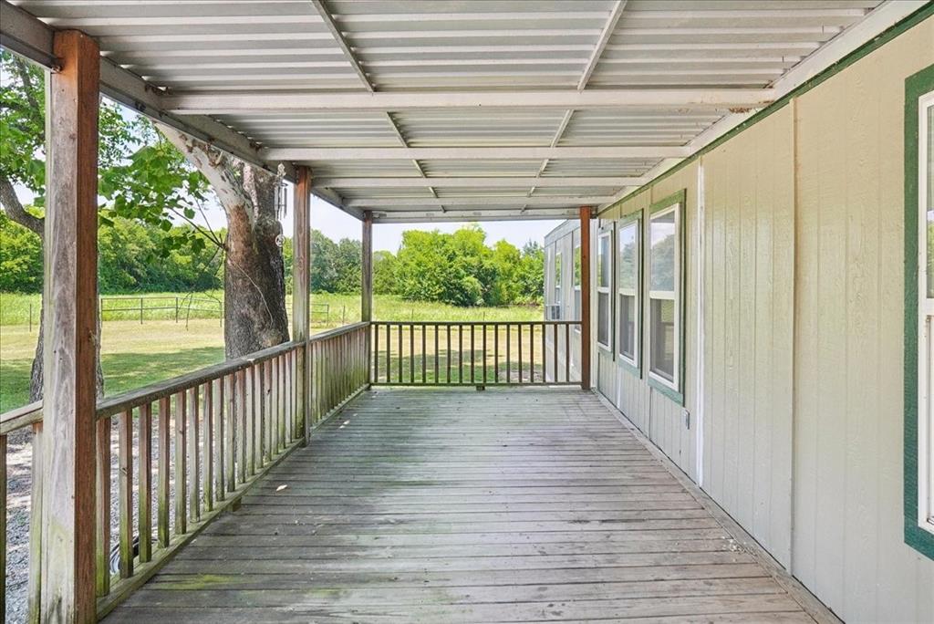 691 S State Highway 78 Property Photo 27