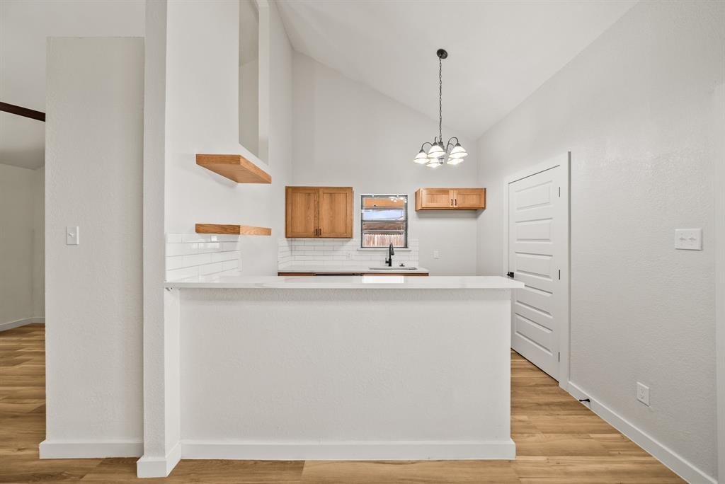 420 S Las Vegas Trail Property Photo 2