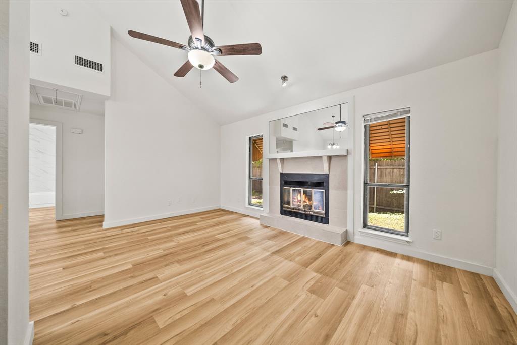 420 S Las Vegas Trail Property Photo 6