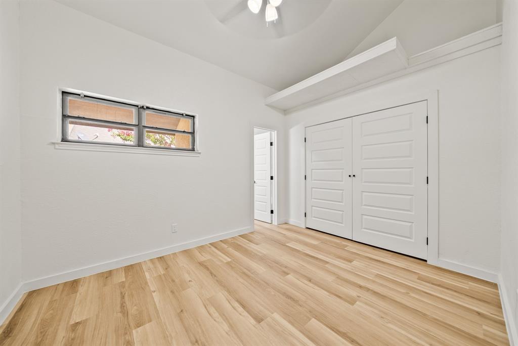 420 S Las Vegas Trail Property Photo 11