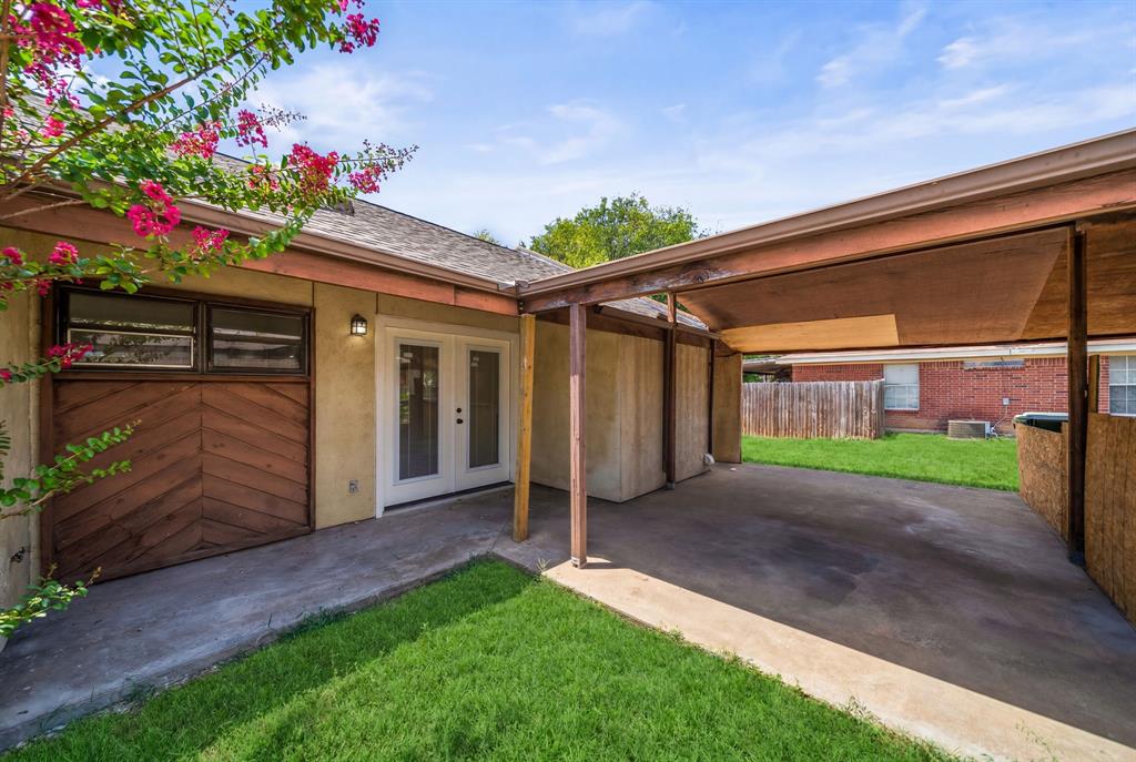 420 S Las Vegas Trail Property Photo 13