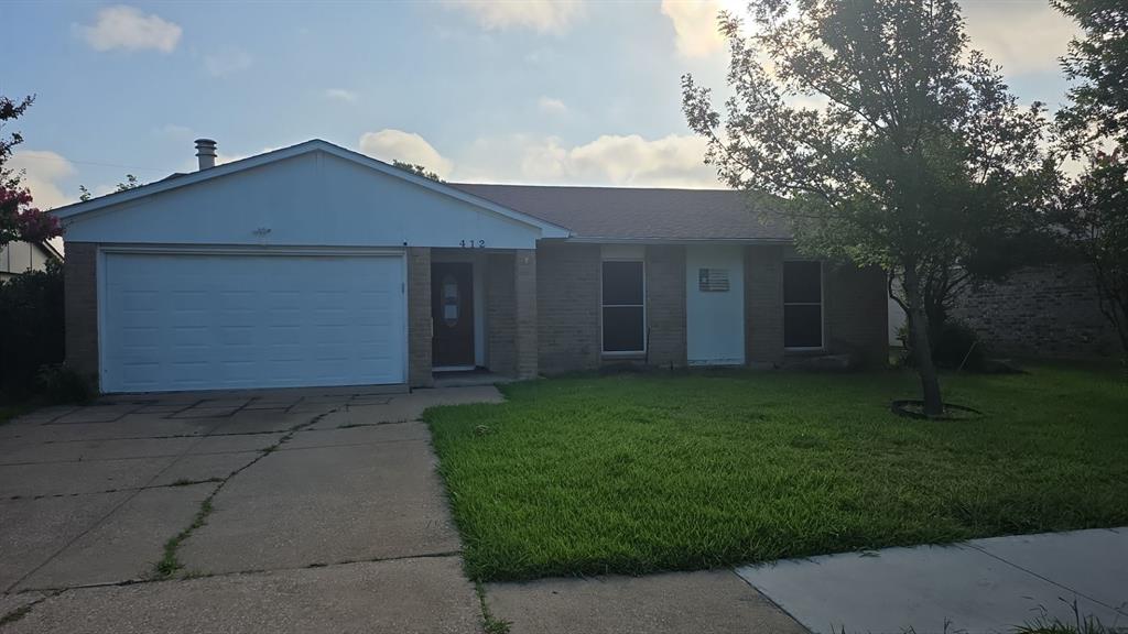 412 Forestwood Drive Property Photo 1