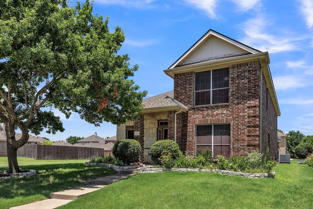1201 Destiny Court Property Photo 2