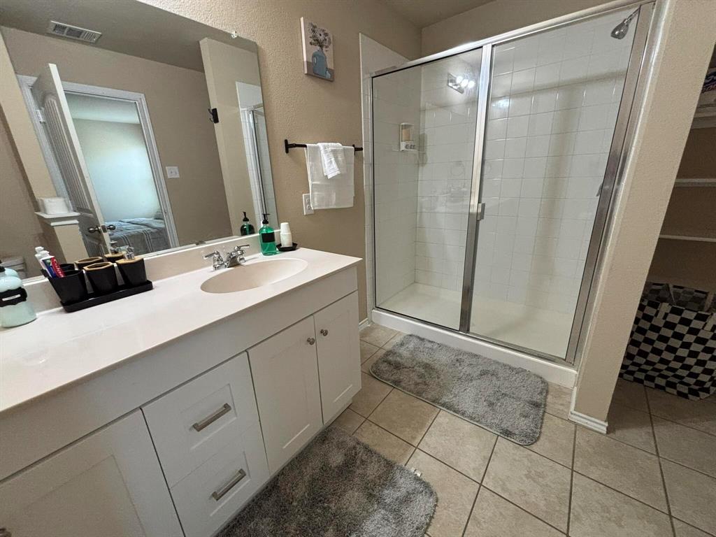 912 Platinum Drive Property Photo 9