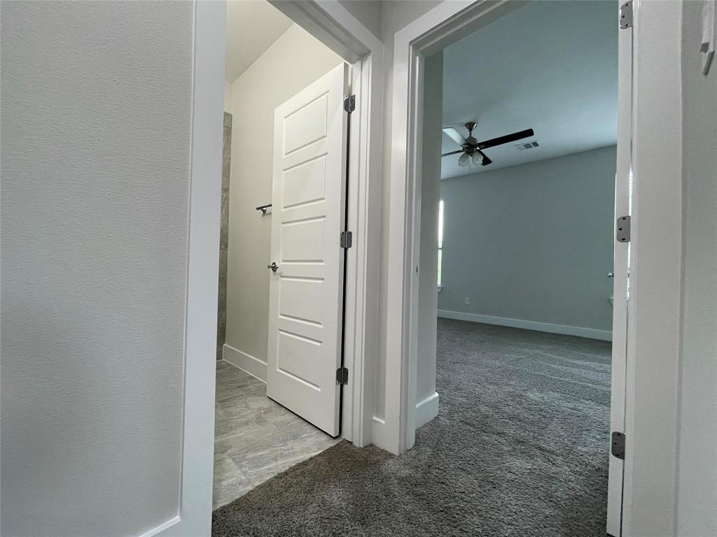 2417 N Winnetka Avenue Property Photo 26