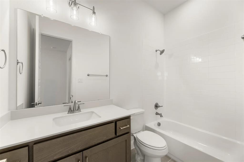 3008 Wallis Drive Property Photo 10