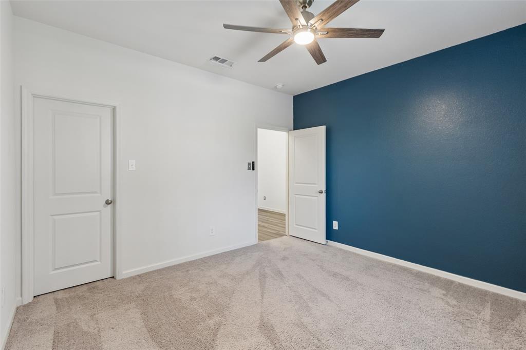 409 Stone Creek Boulevard Property Photo 3