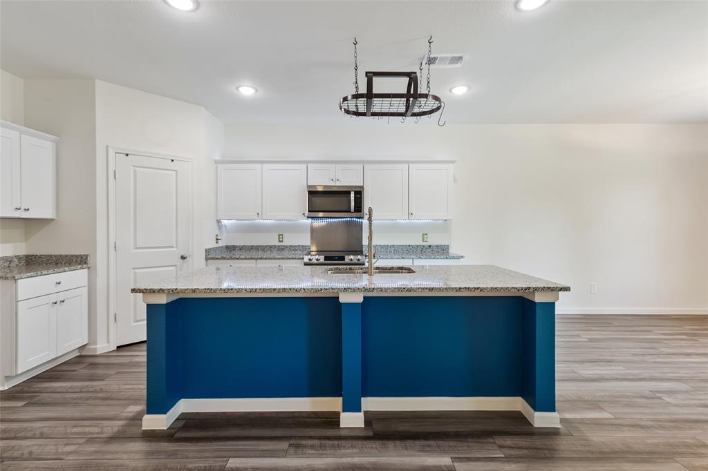 409 Stone Creek Boulevard Property Photo 15
