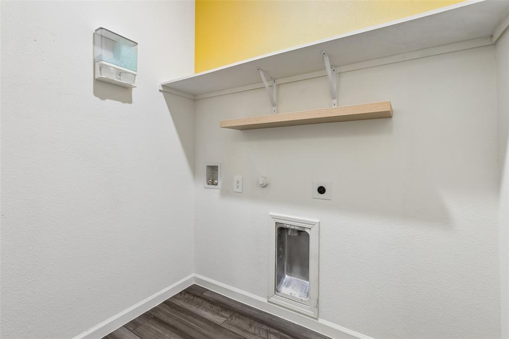 409 Stone Creek Boulevard Property Photo 22