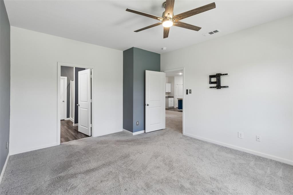 409 Stone Creek Boulevard Property Photo 24