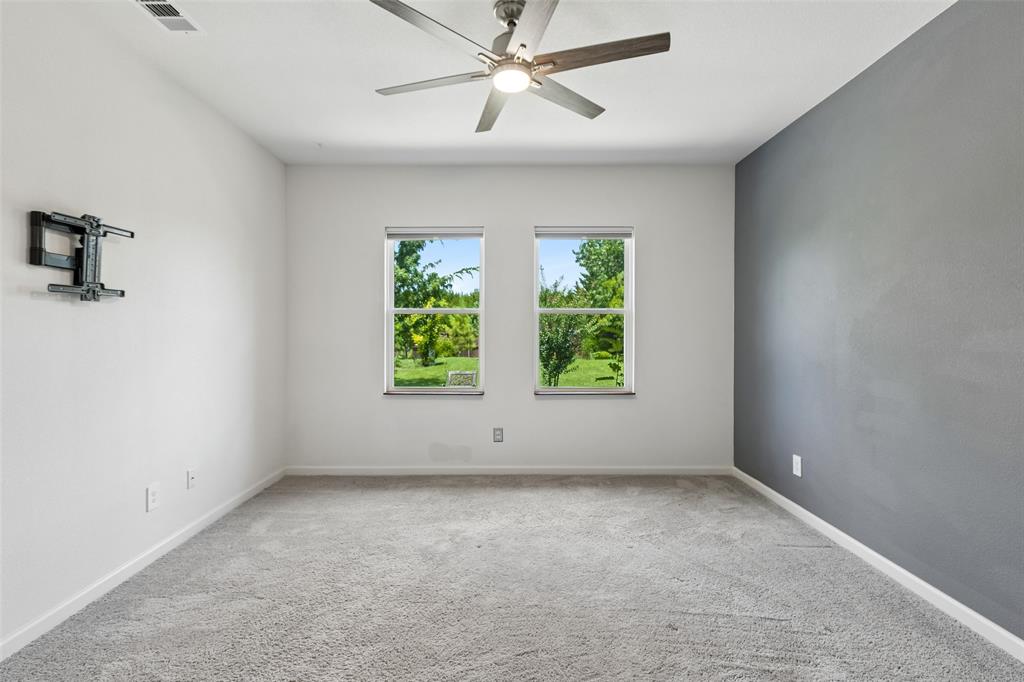 409 Stone Creek Boulevard Property Photo 27