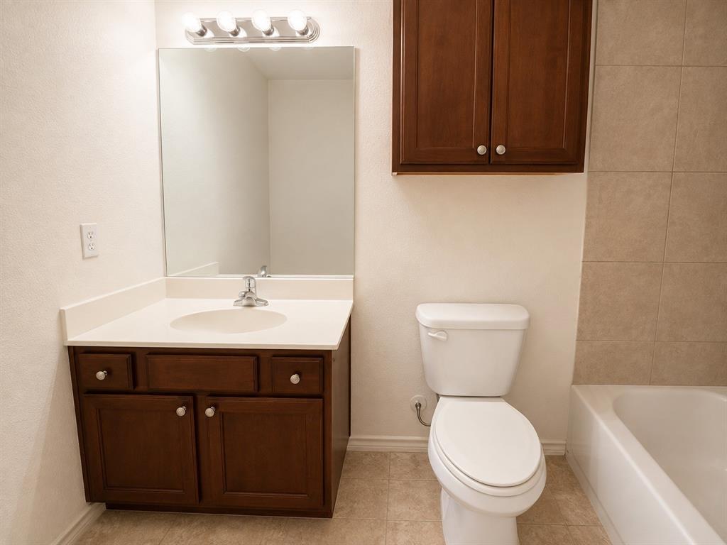 907 Parkplace Ridge Property Photo 15